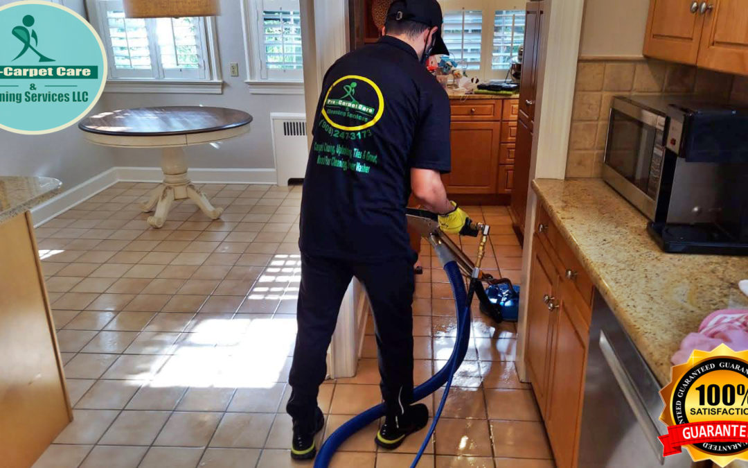 HOW TO CLEAN YOUR TILES & GROUT KITCHEN FLOOR IN 3 STEPS 🔔